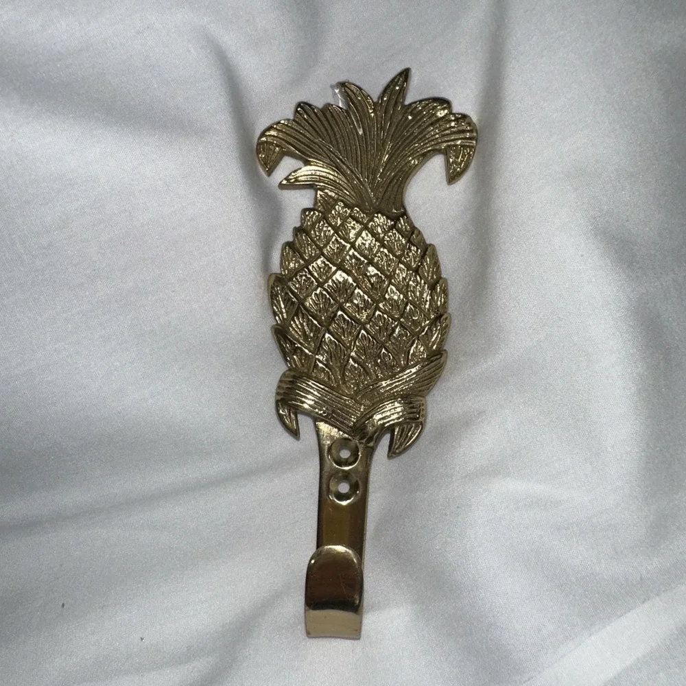 Brass Pineapple Hook 6